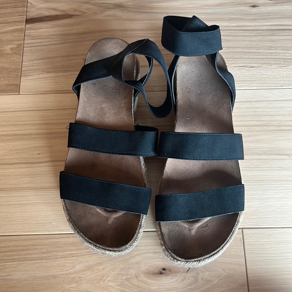 Steve Madden platform sandal